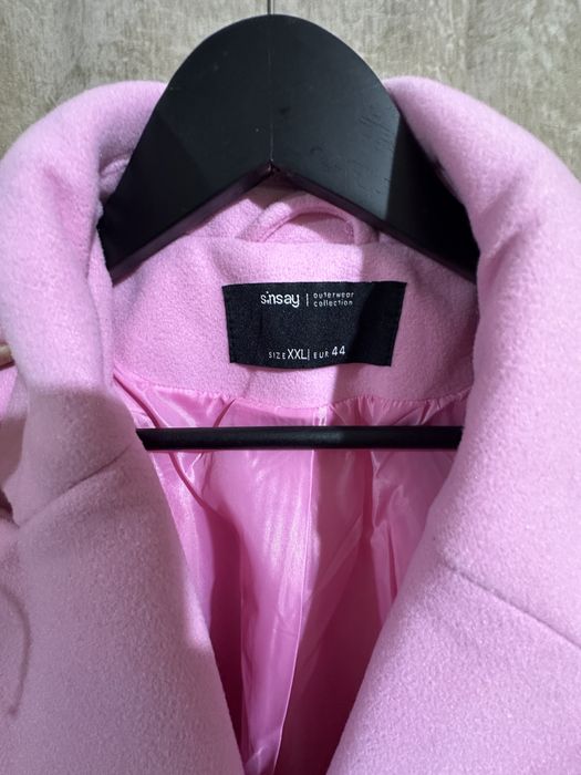 Чисто ново розово палто