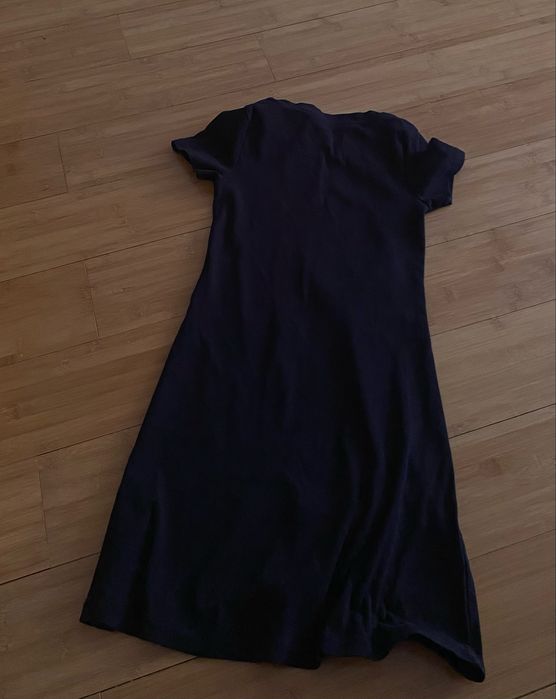 Rochie neagra mulata cu maneca scurta