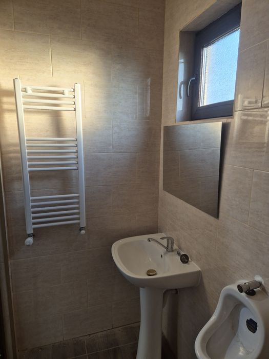 Hala depozitare Service auto After school.loc joaca..detailing auto