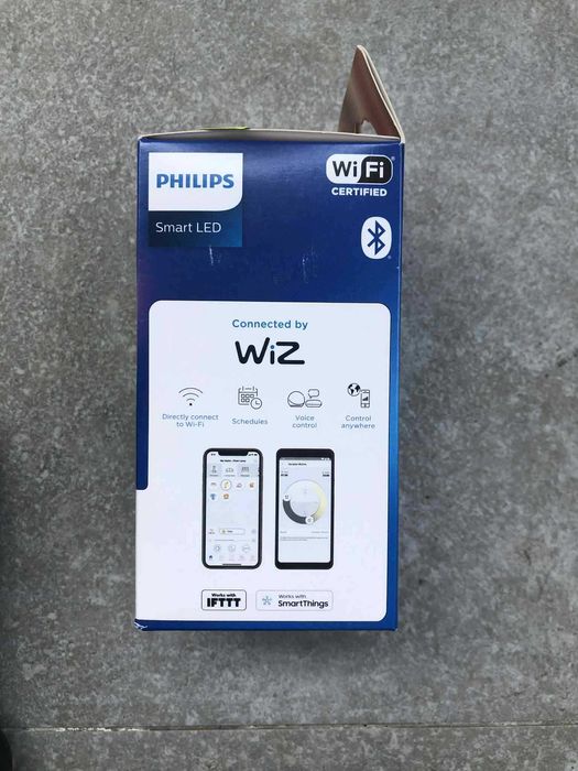 Bec Philips Smart LED – control prin aplicație, economie de energie