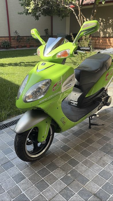 Продаю Скутер Skuter sotaman бензин