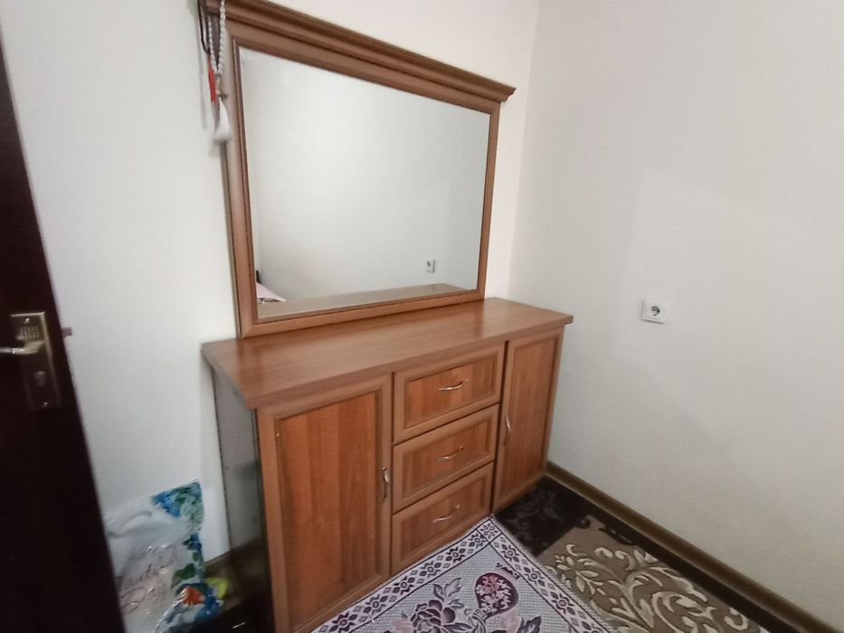 Узунлиги 2.20. кенглиги 1.80