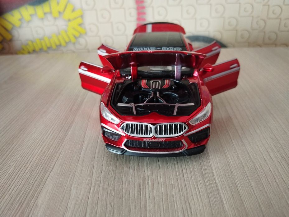BMW M8 Масштабная модель