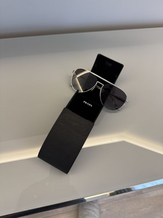 Слънчеви очила Prada