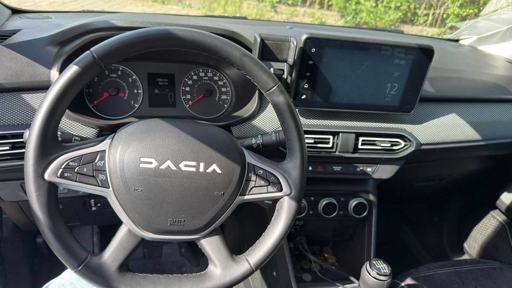 Vând Dacia logan Journey GPL în garanție