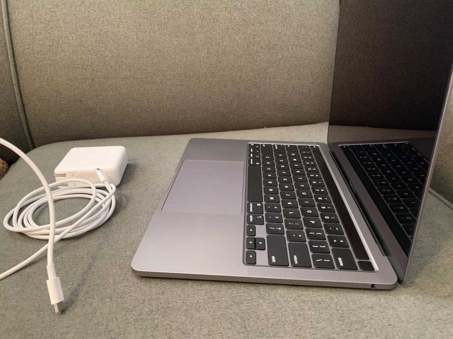 Продается Macbook pro 16/512 gb
