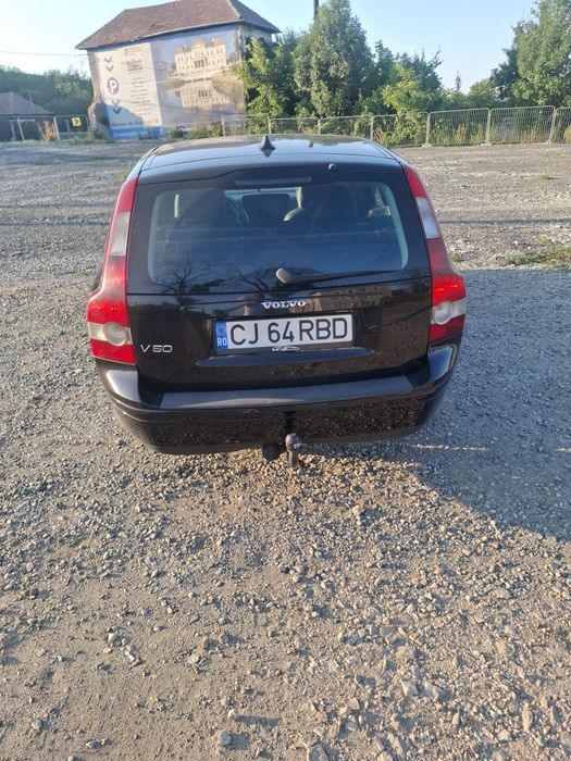 Vand  volvo v50 an 2007 motor 1.6 diesel perfect functional acte la zi fiscal