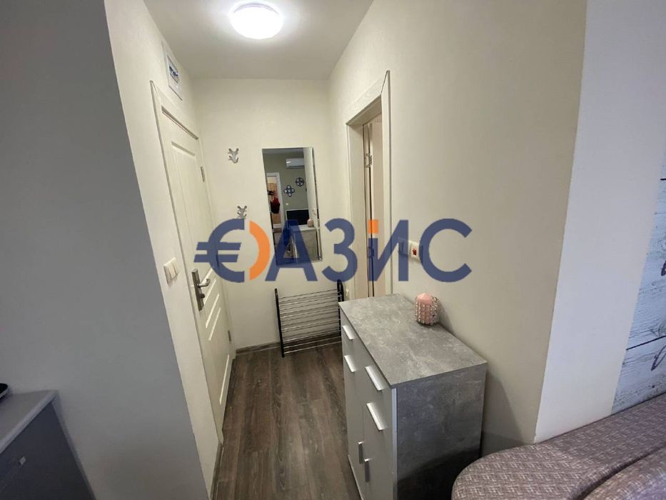 Продава се Двустаен апартамент в к.к. Слънчев бряг - 59 кв.м за 1373 €/кв.м - Снимка #12