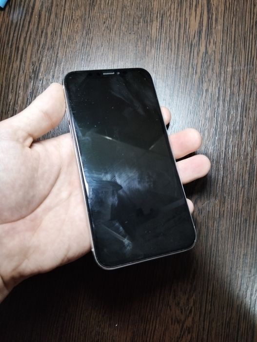 iPhone X 64gb     .