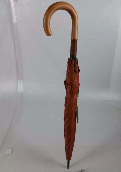 Umbrela The Bridge noua