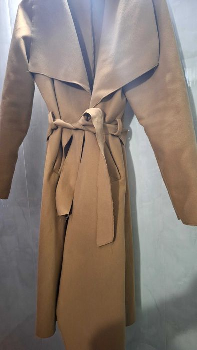 Връхна дреха,бежава,спортно елегантен тип, универсален размер