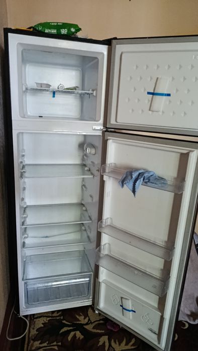 Холодильник De Frost