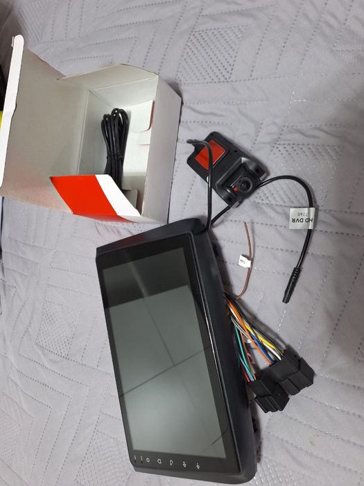Продам новый автомобильный монитор