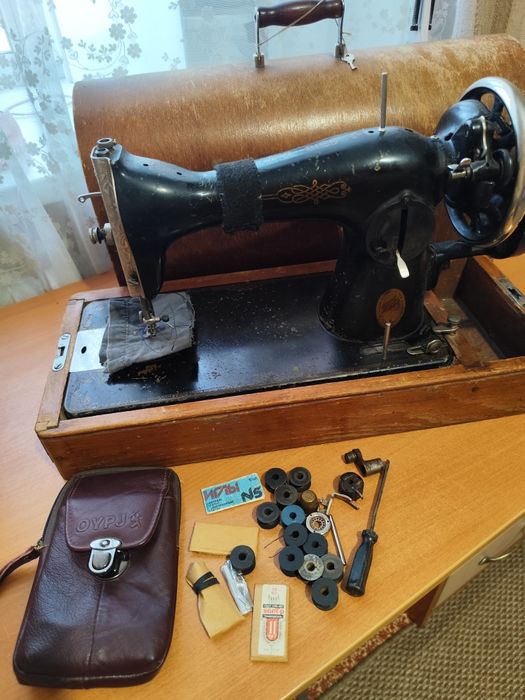 Швейная машинка советская