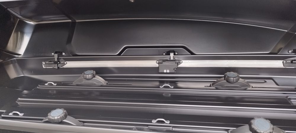 Багажник за кола, автобокс, куфар Thule