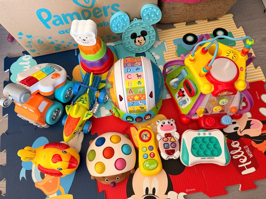 Set de jucarii cu lumini și sunete