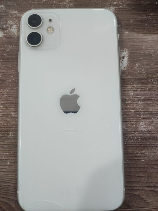 Айфон 11 хорошем состояние