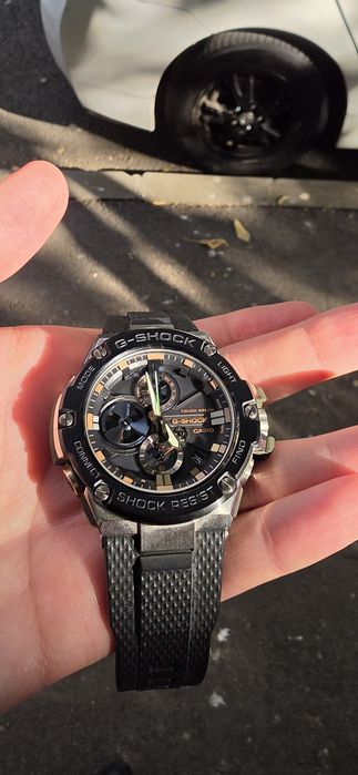 Vand Casio G Shock GST-B100GA-1AER luxury military
Ceasul este impecabil, full acte & cutie.

Pret 1400 de lei.