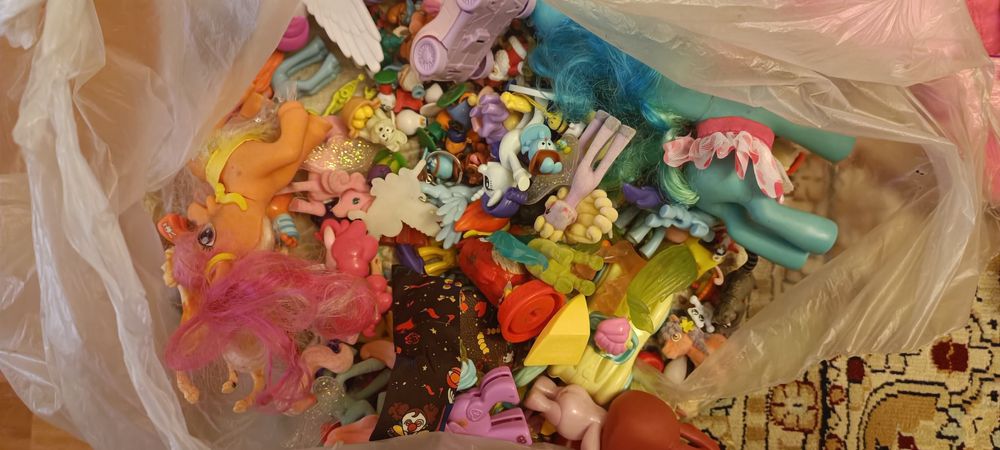 Огромный пакет игрушек для девочки