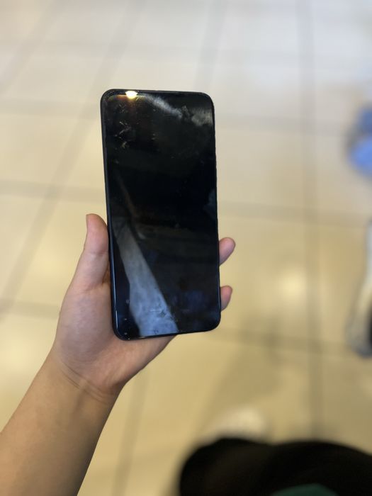 телефон Vivo Y33s