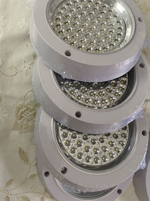 Светильник потолочный