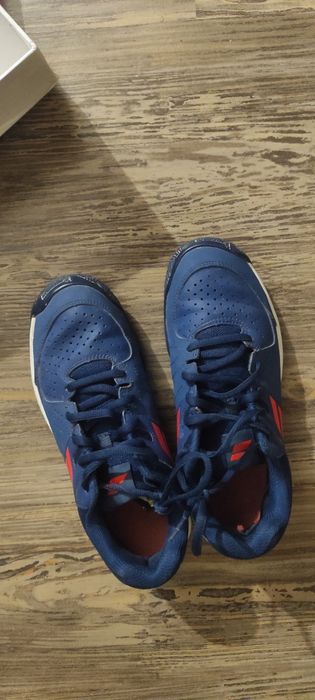 Профессиональные спортивные кроссовки