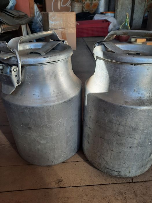 Продам унты 41 размер и фляги