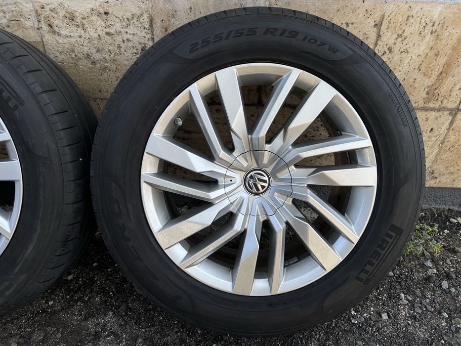 Jante Roti 19 VW Touareg 3 Audi Q7 4M Q8 E Tron Anvelope Vara Iarna 255 55 R19 M+S
