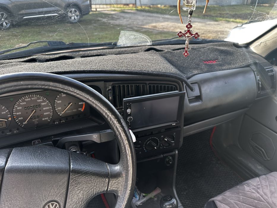 Продам Volkswagen Passat б три