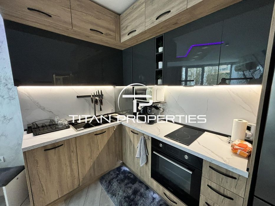 Дава се под наем Двустаен апартамент в Бургас, Сарафово - 60 кв.м за 561 € - Снимка #2