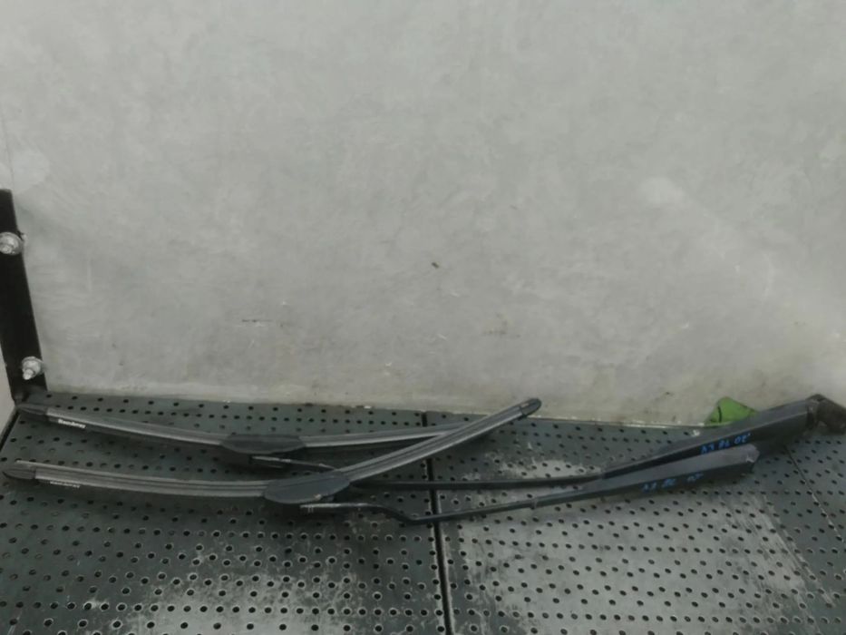 set brate stergator audi a3 8l  1j1955409a  1j1955410a