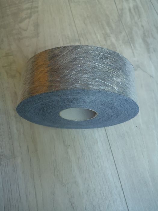 Подлепваща шивашка лента(Vilene) и ципове 15 см