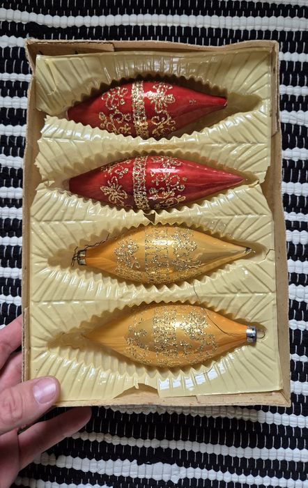 Lot globuri sticla perioada comunista românească