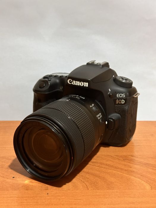 Canon 90d с объективом 18-135