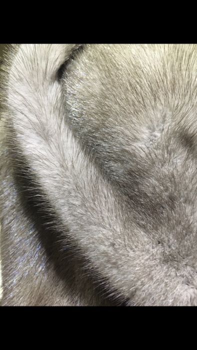 Vesta blana naturala de vizon de Danemarca