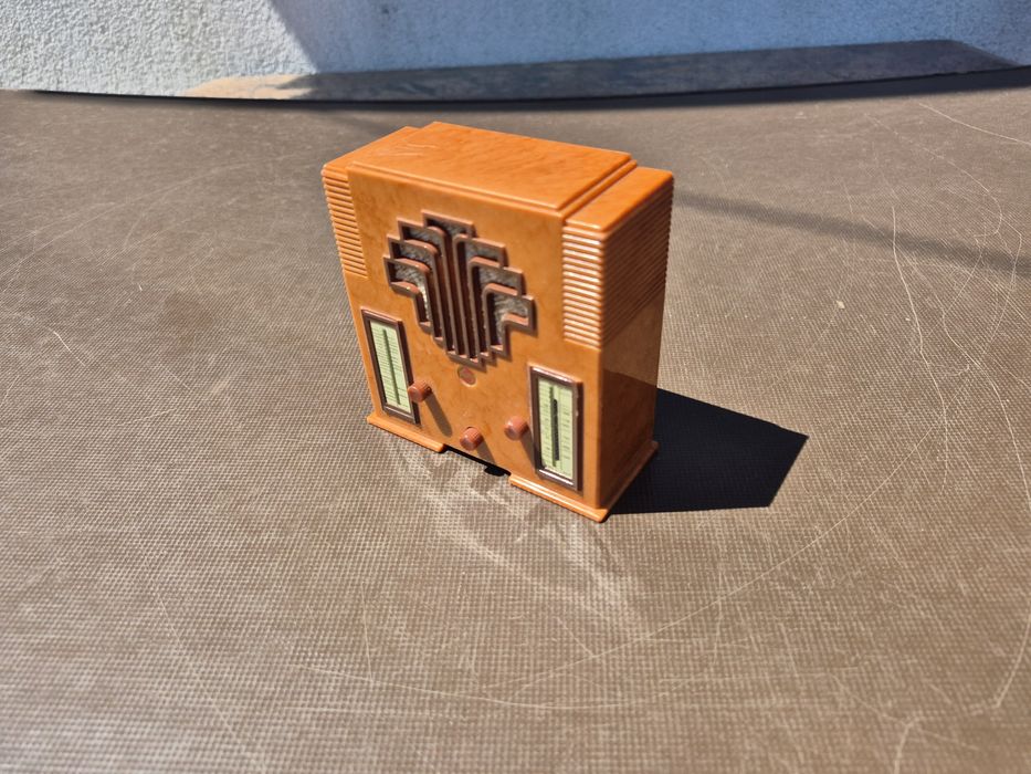 Vand Radio Philips 528,model 1935, made in Nederland miniature - functional