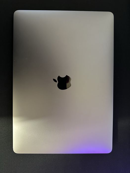 Laptop Macbook Air M1 98% baterie