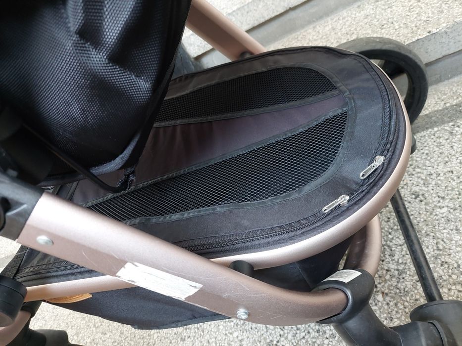 Бебешка количка Chipolino