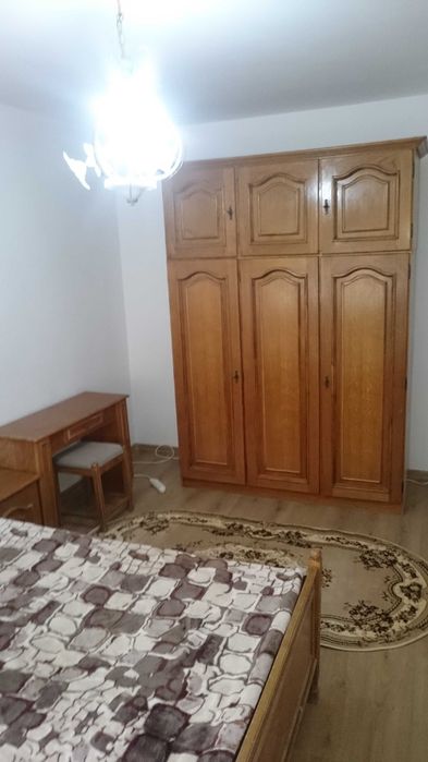 P.F.-Inchiriez Apartament 2 Camere SD. Conf.1 Etaj 1 Tatarasi-Flora