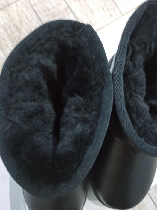 Продам уги (натуралка) новые 30 размер