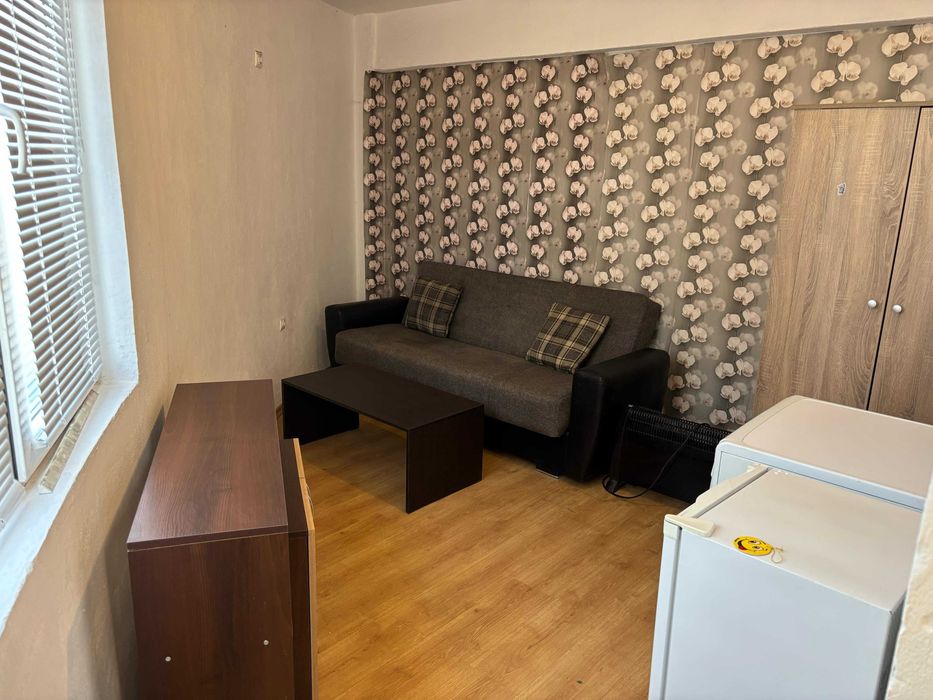 Дава се под наем Едностаен апартамент в Велико Търново, Бузлуджа - 18 кв.м за 153 € - Снимка #6