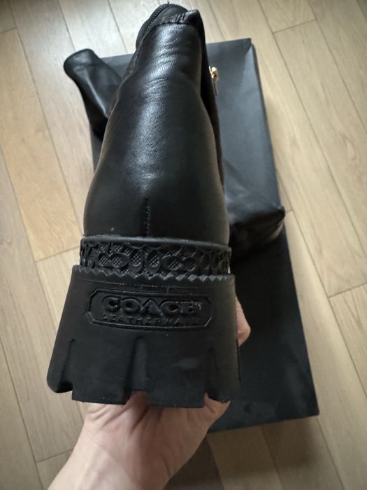 Ботуши над коляното Coach