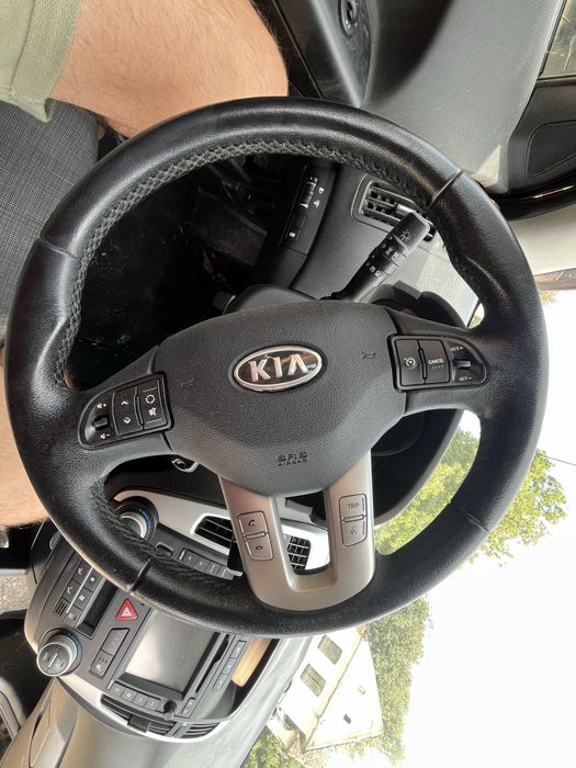 Dezmembrez Kia CEED 1.6 CDRI  D4FB 94KW  (128 CP) an 2012 . 6 trepte .