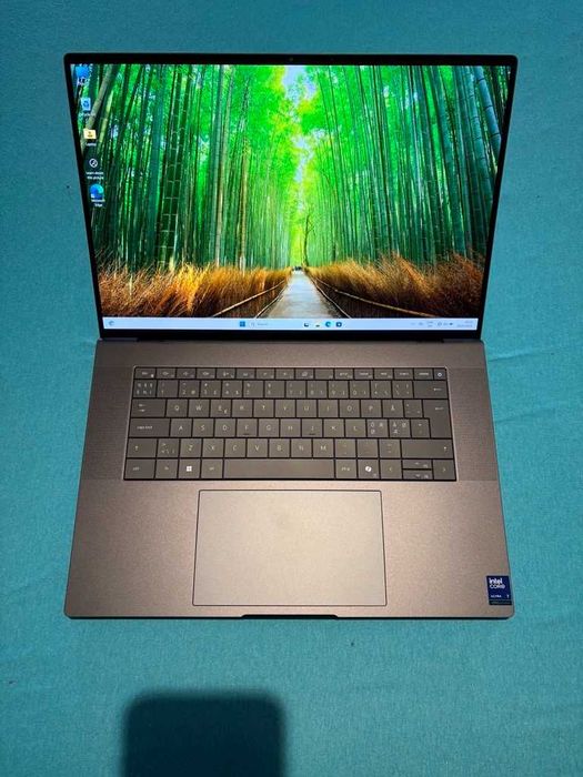 Dell PRO MAX 16 Plus 16"4K Ultra 7 265HX NVIDIA RTX PRO A1000 8GB 64/1