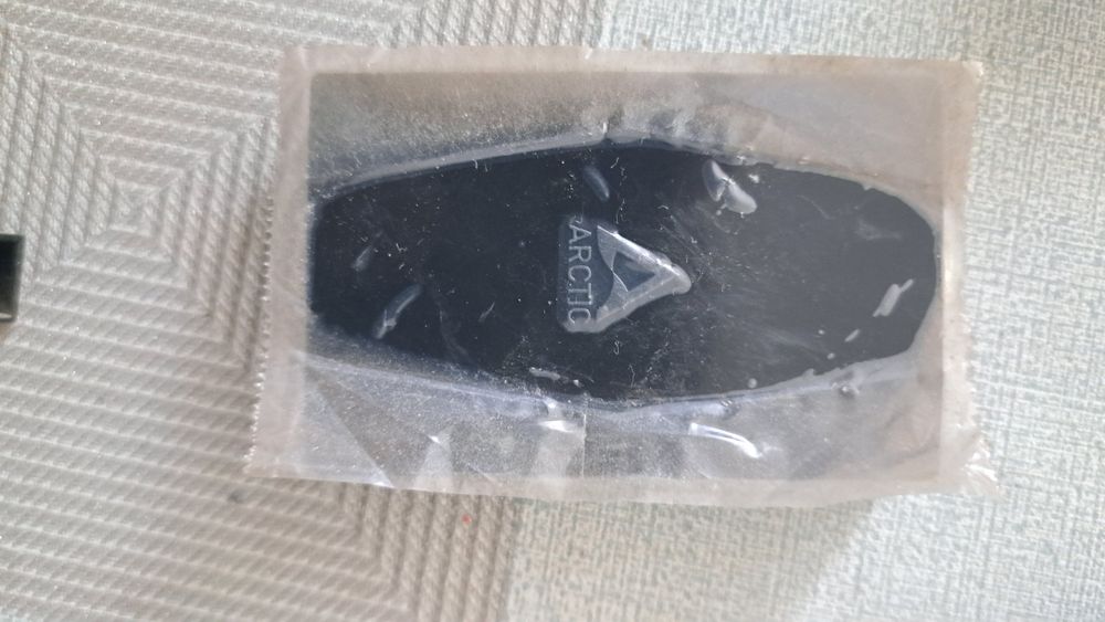 Захранване, вентилатори, кабели