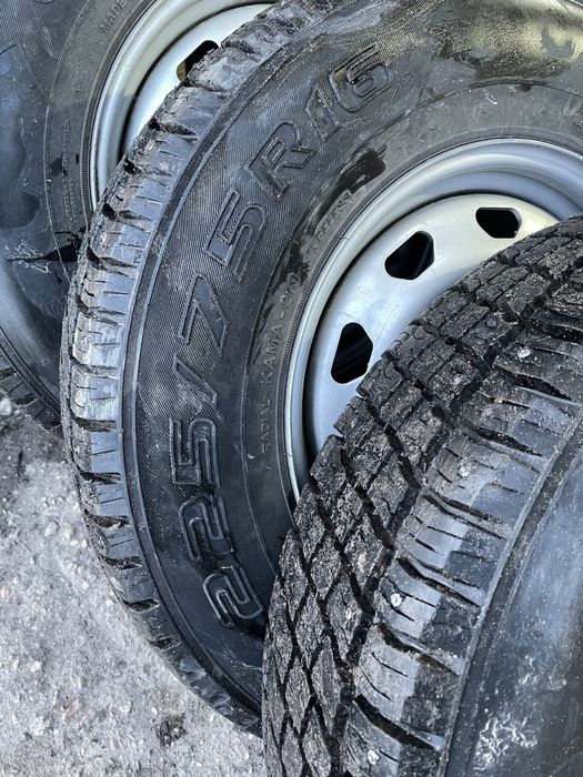 Шины зимние R16 225/75