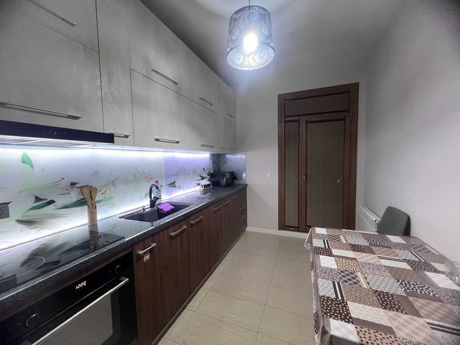 Посуточно! 2-комнатная квартира в ЖК «Алмазар Сити»