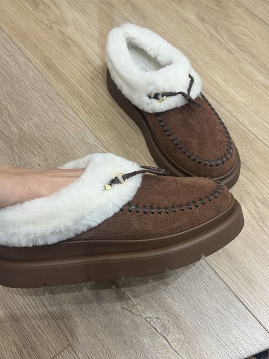 Luis Vuitton - Cortina Closed Mule