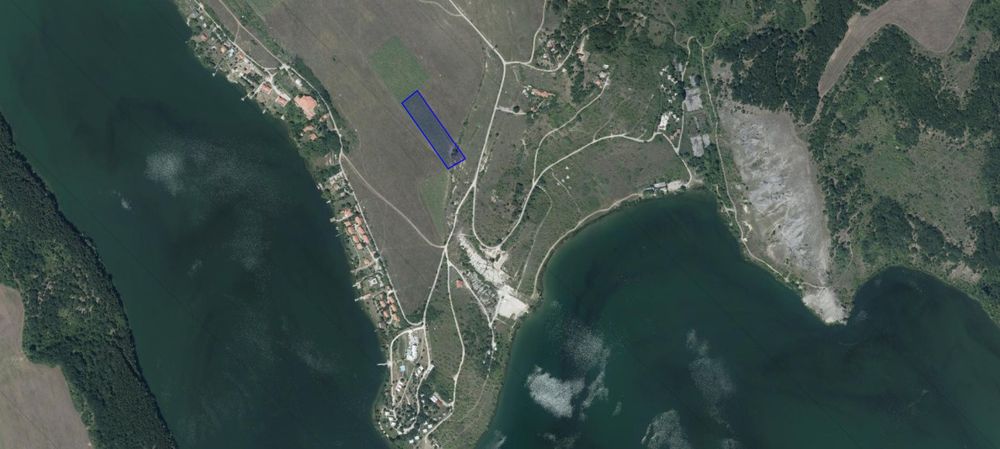 ПИ - 8500 м2 на 250 метра от брега на язовира
