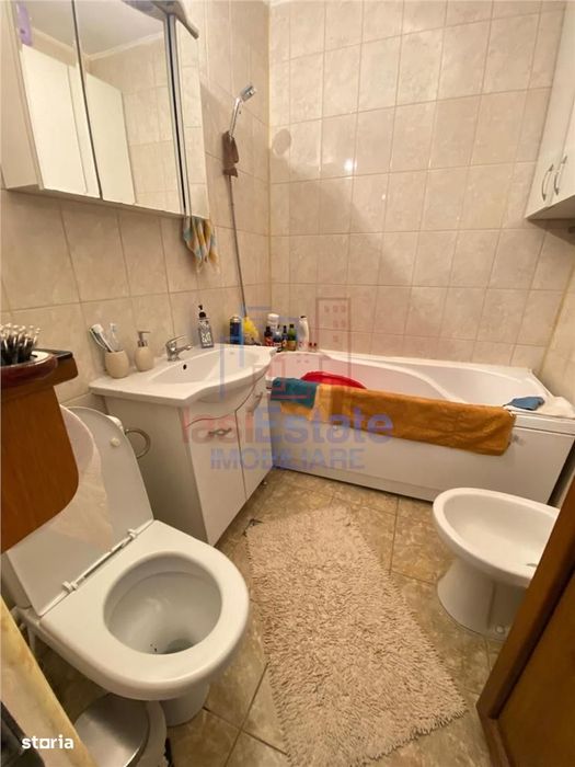 Apartament 2 camere zona Podu Ros